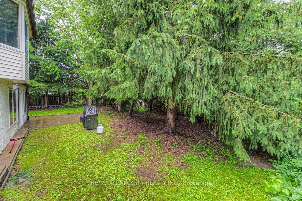Photo 44 of 91 Nathaniel Crescent, Kitchener — HOMEH