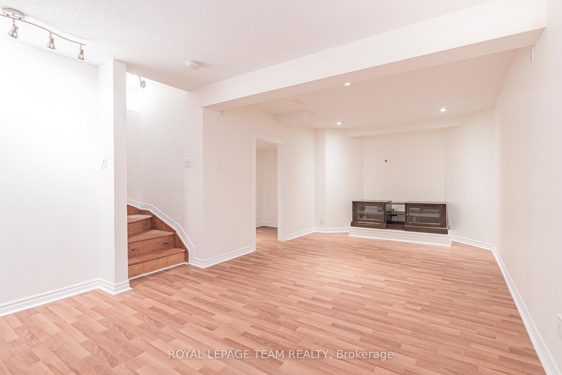 Photo 6 of 199 Bridlewood Drive, Ottawa, Kanata - Bridlewood — HOMEH