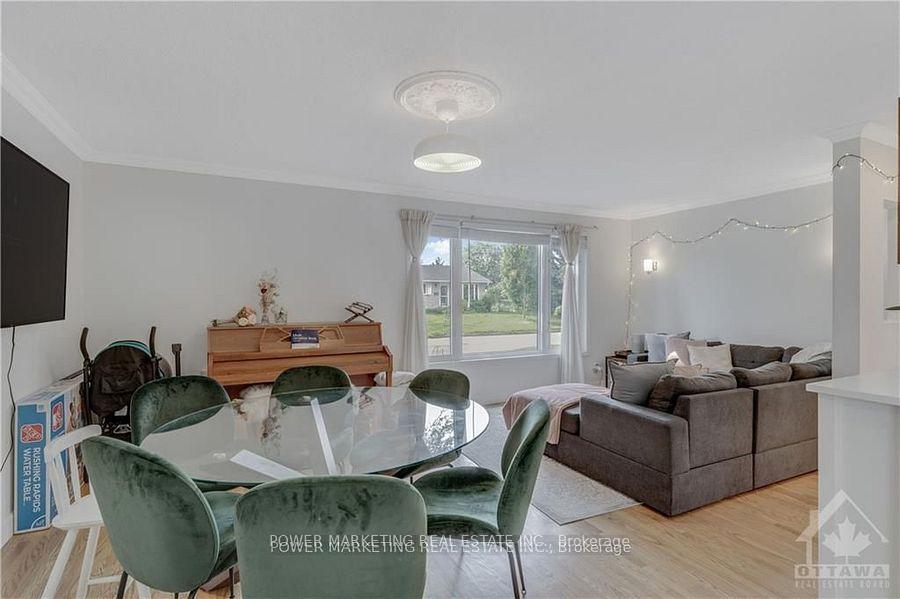 Photo 7 of 29 Courtney Road, Ottawa, Kanata - Glencairn/Hazeldean — HOMEH