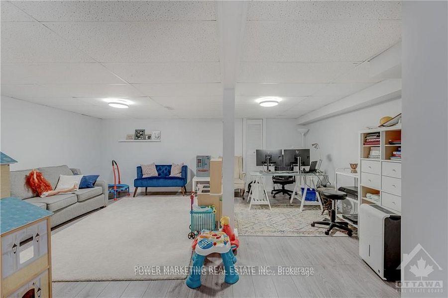 Photo 20 of 29 Courtney Road, Ottawa, Kanata - Glencairn/Hazeldean — HOMEH
