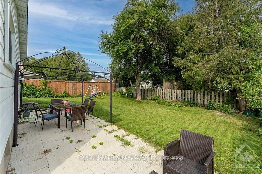 Photo 26 of 29 Courtney Road, Ottawa, Kanata - Glencairn/Hazeldean — HOMEH