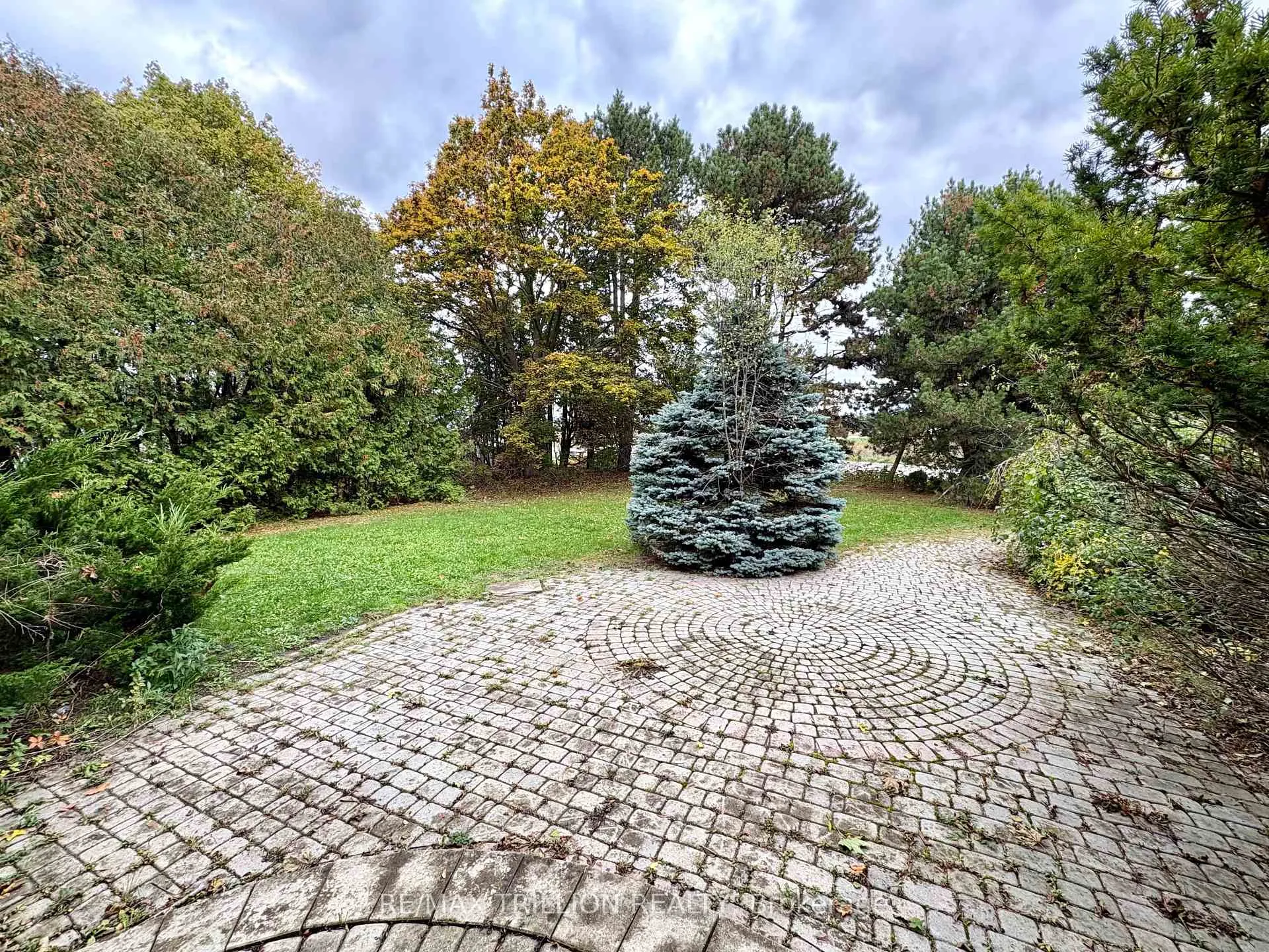 Photo 2 of 55 Glenbourne Park Drive, Markham, Devil's Elbow — HOMEH
