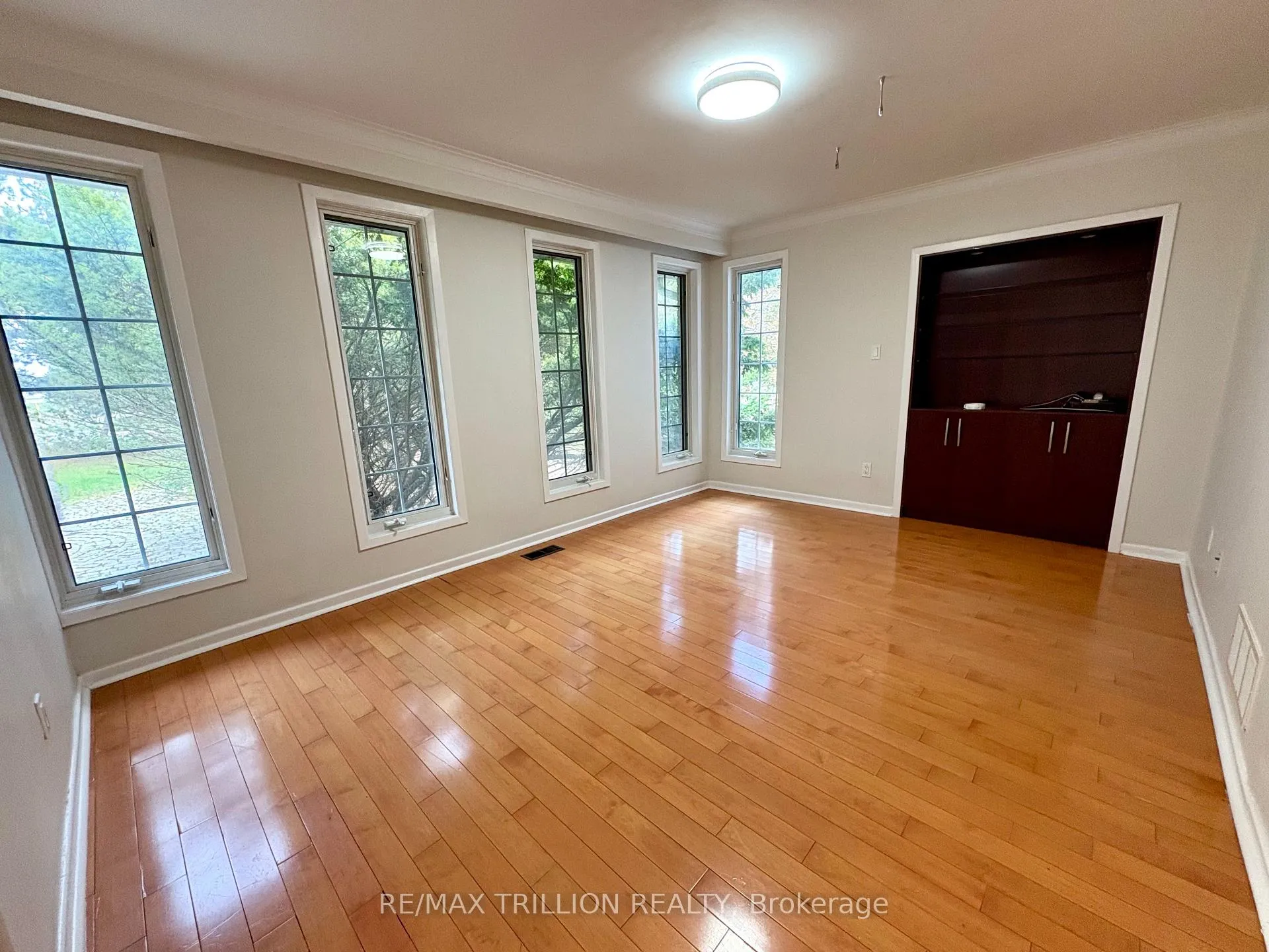 Photo 10 of 55 Glenbourne Park Drive, Markham, Devil's Elbow — HOMEH