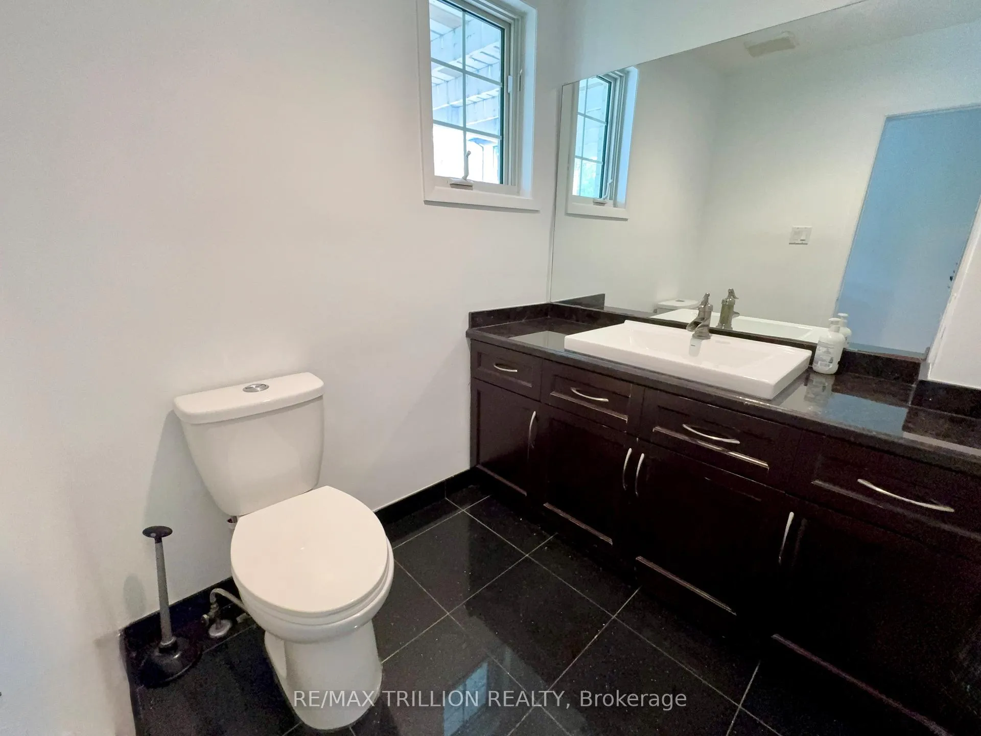 Photo 17 of 55 Glenbourne Park Drive, Markham, Devil's Elbow — HOMEH