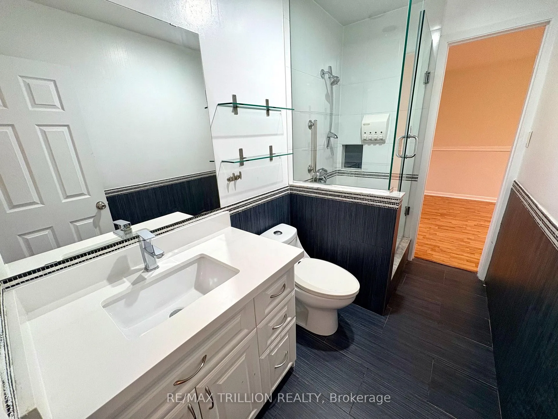 Photo 25 of 55 Glenbourne Park Drive, Markham, Devil's Elbow — HOMEH