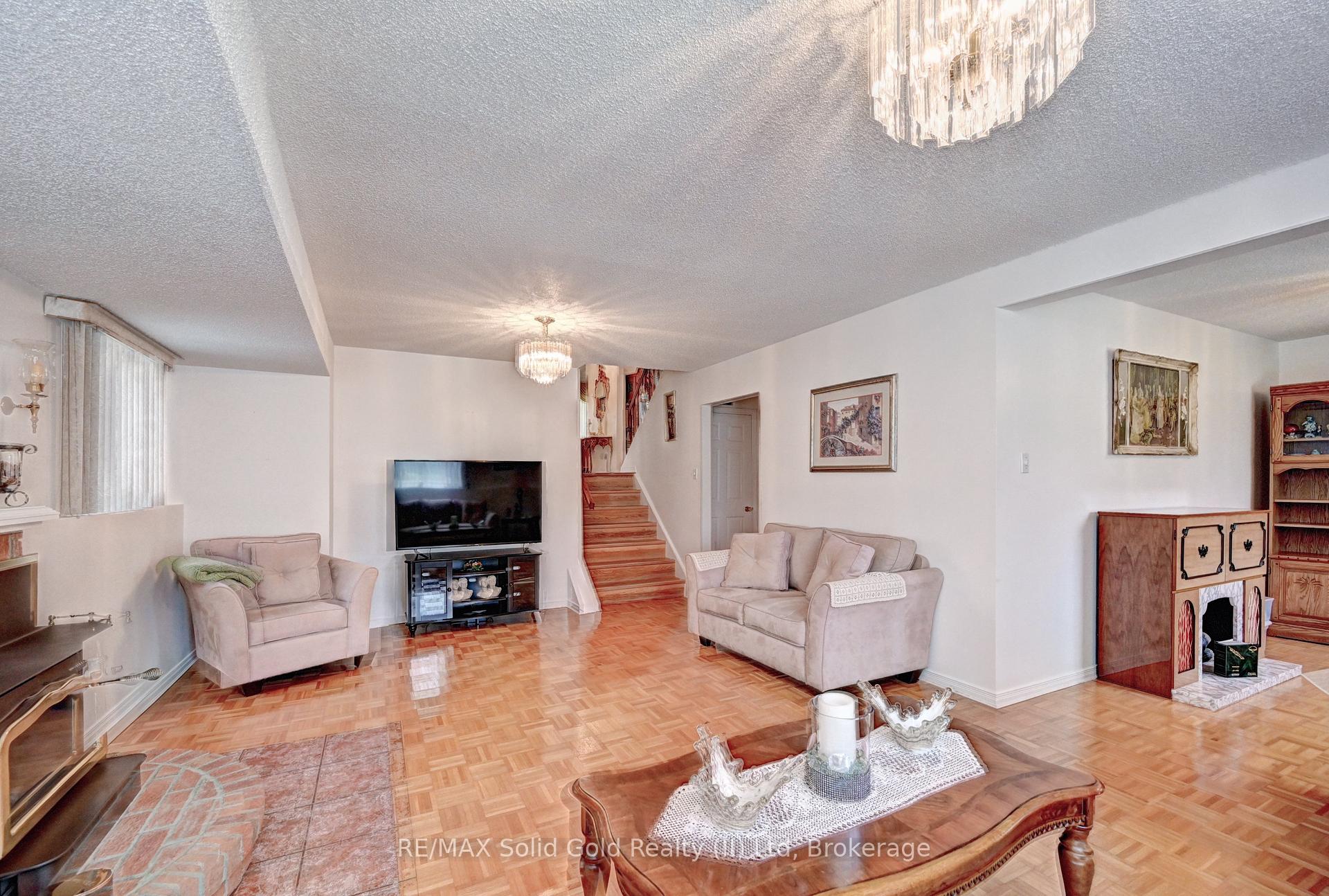 Photo 21 of 7 Quaiser Street, Kitchener — HOMEH