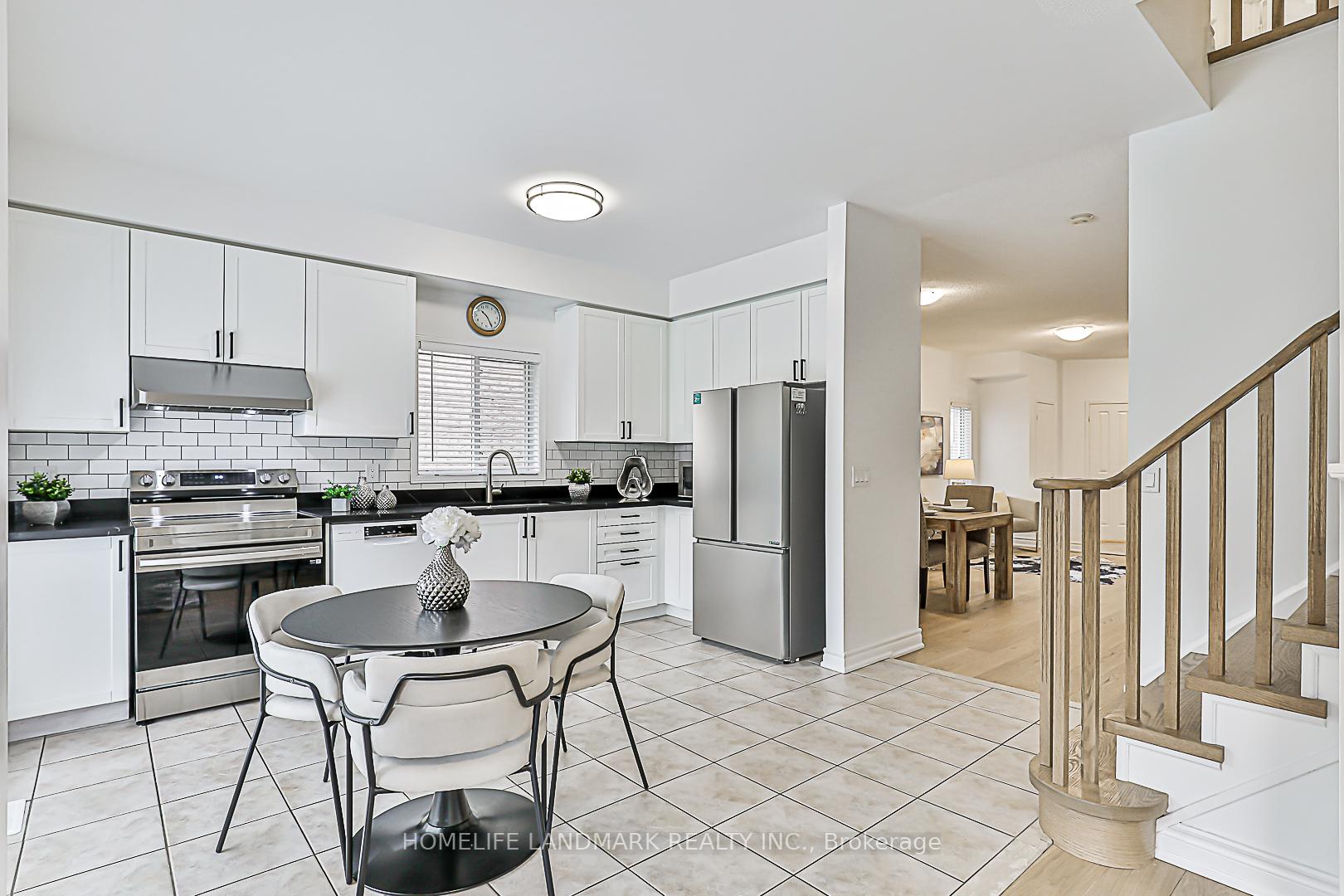 Photo 14 of 112 Orchard Hill Boulevard, Markham, Berczy — HOMEH