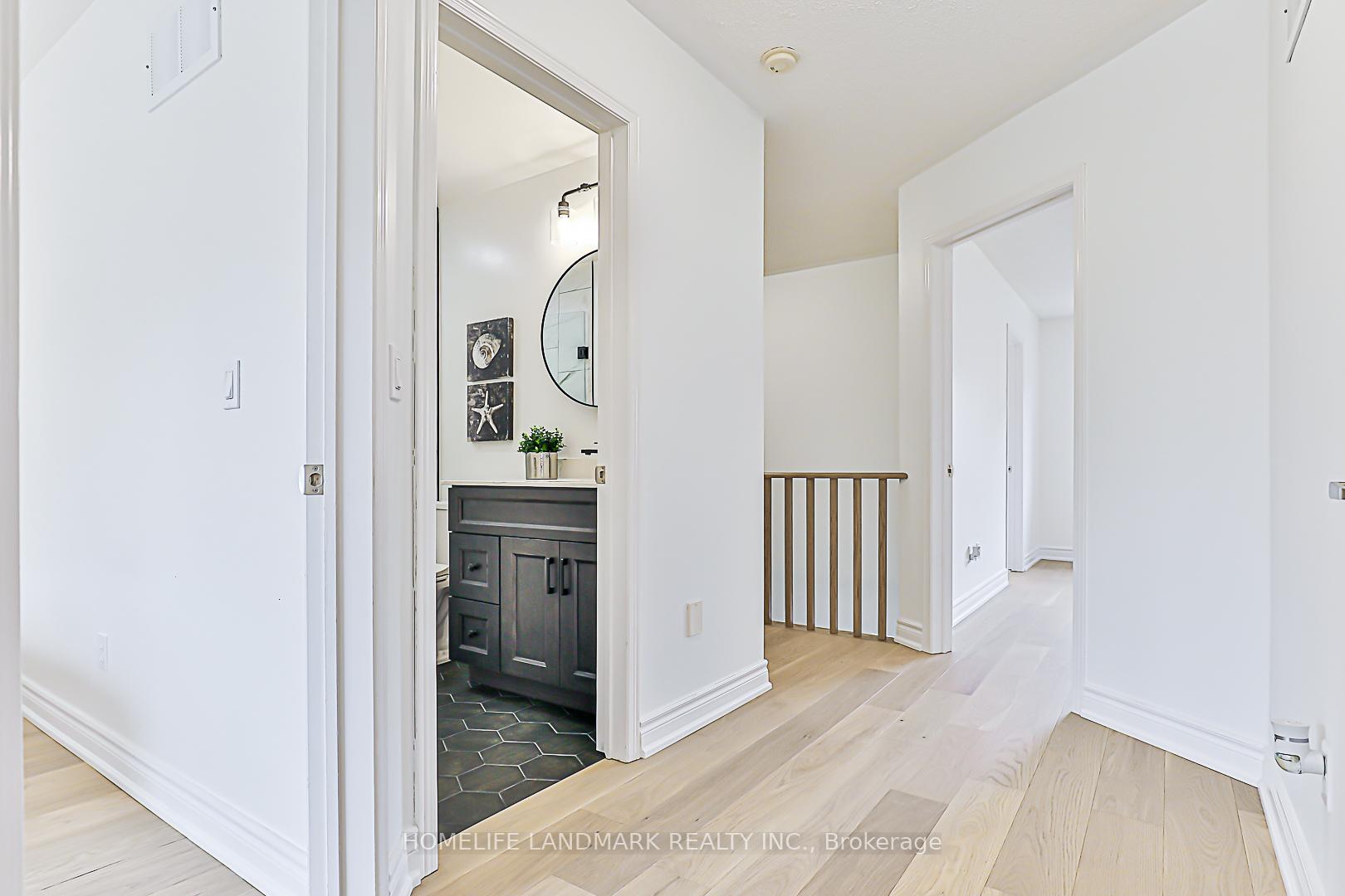 Photo 16 of 112 Orchard Hill Boulevard, Markham, Berczy — HOMEH