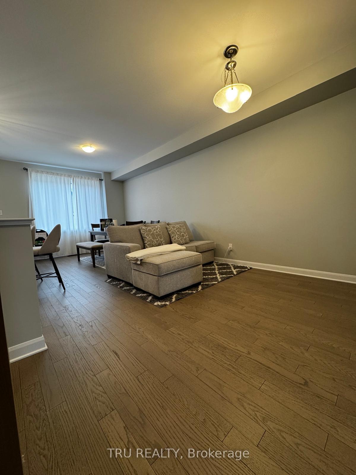 Photo 6 of 60 Osler Street, Ottawa, Kanata - Morgan's Grant/South March — HOMEH