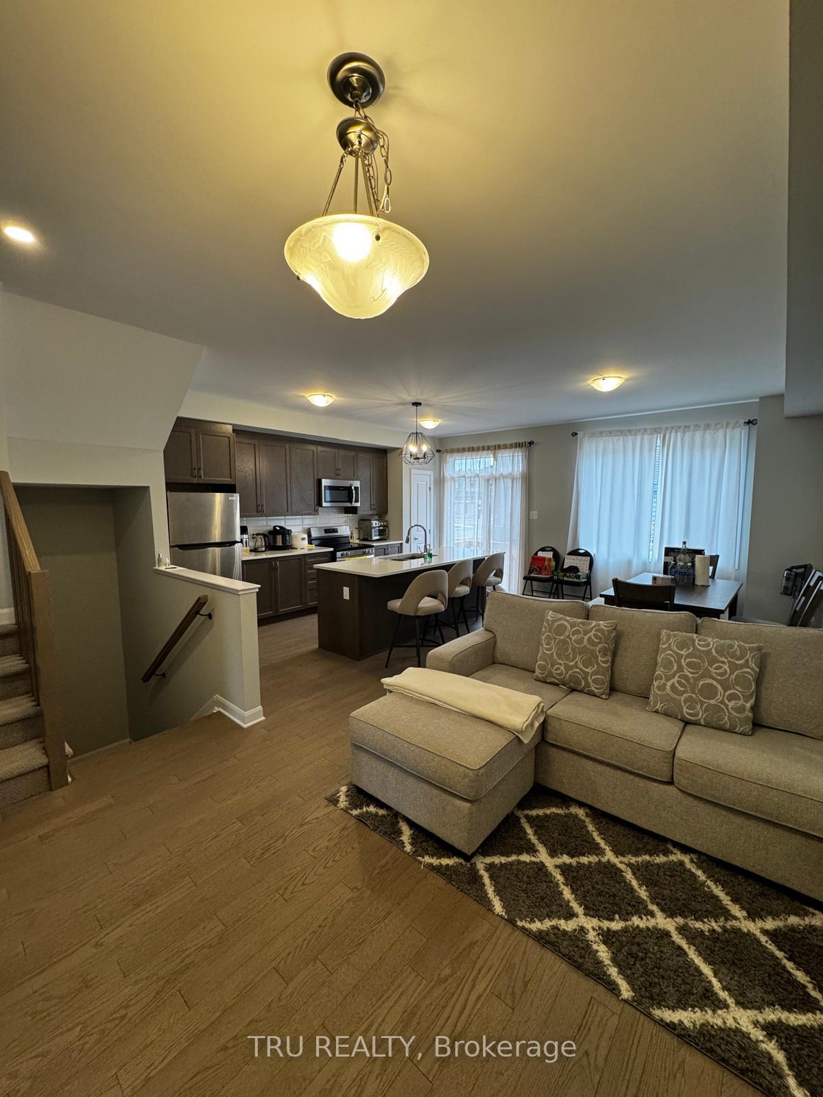 Photo 8 of 60 Osler Street, Ottawa, Kanata - Morgan's Grant/South March — HOMEH