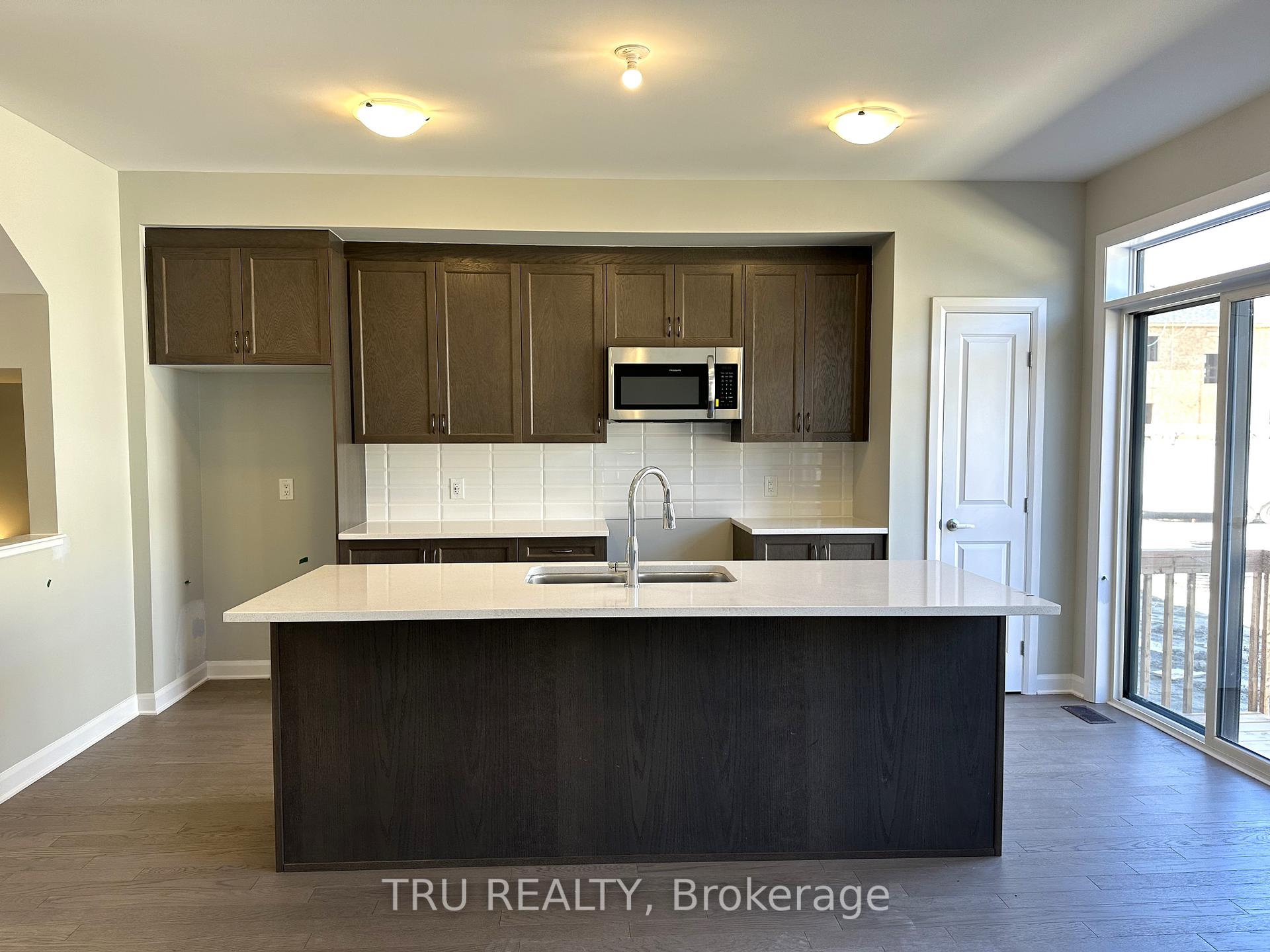 Photo 9 of 60 Osler Street, Ottawa, Kanata - Morgan's Grant/South March — HOMEH