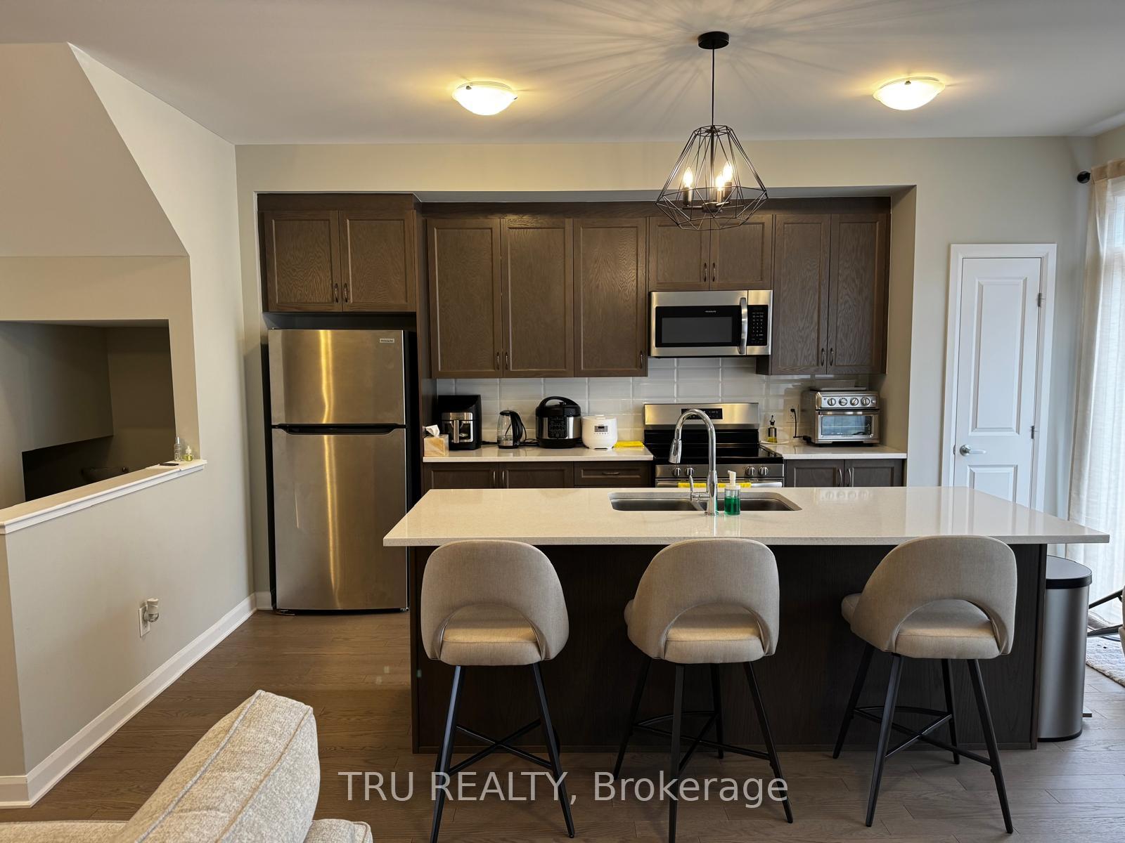 Photo 10 of 60 Osler Street, Ottawa, Kanata - Morgan's Grant/South March — HOMEH