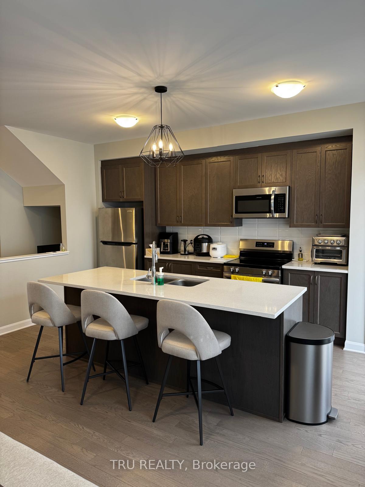 Photo 13 of 60 Osler Street, Ottawa, Kanata - Morgan's Grant/South March — HOMEH