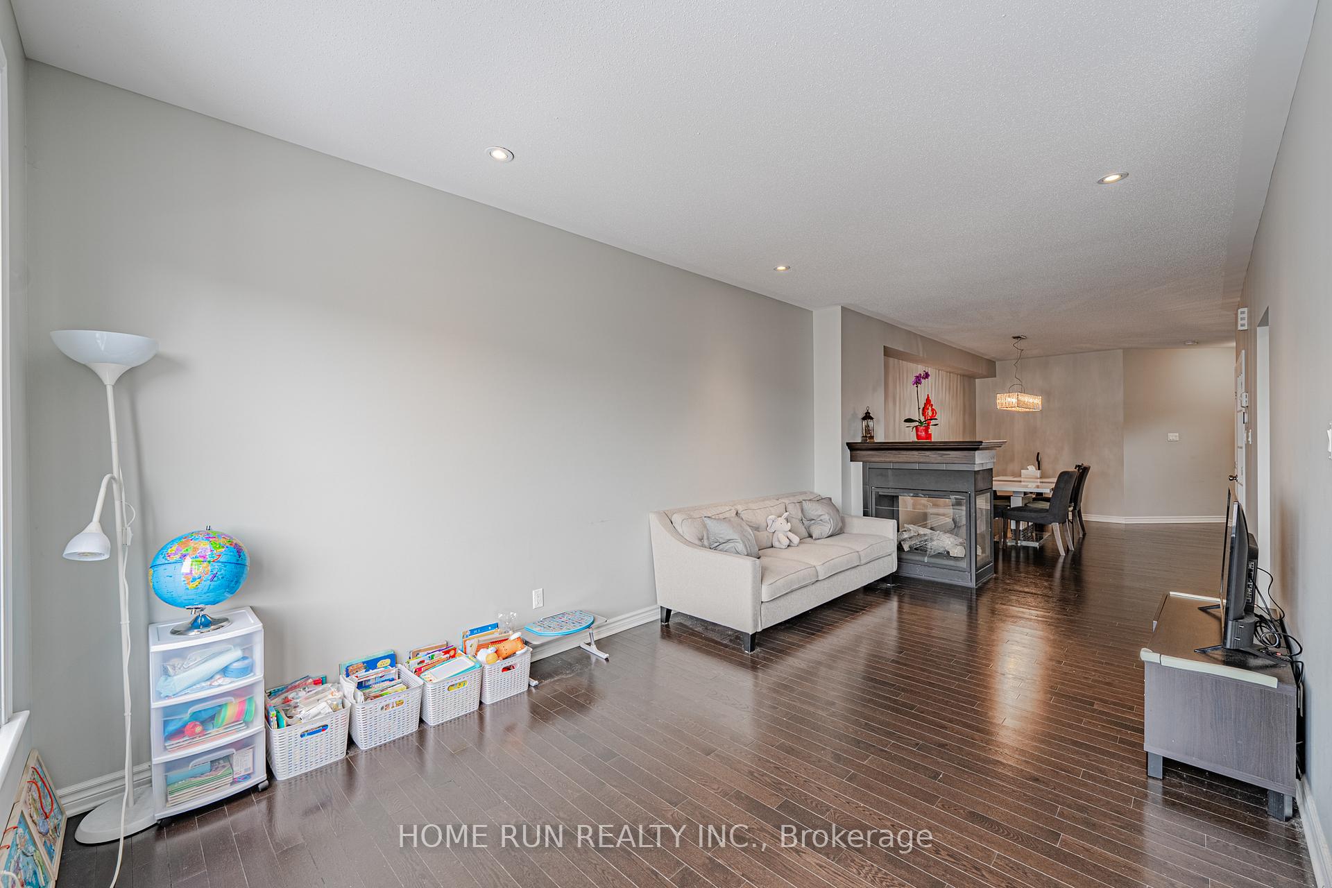 Photo 11 of 1422 Carronbridge Circle, Ottawa, Kanata - Emerald Meadows/Trailwest — HOMEH