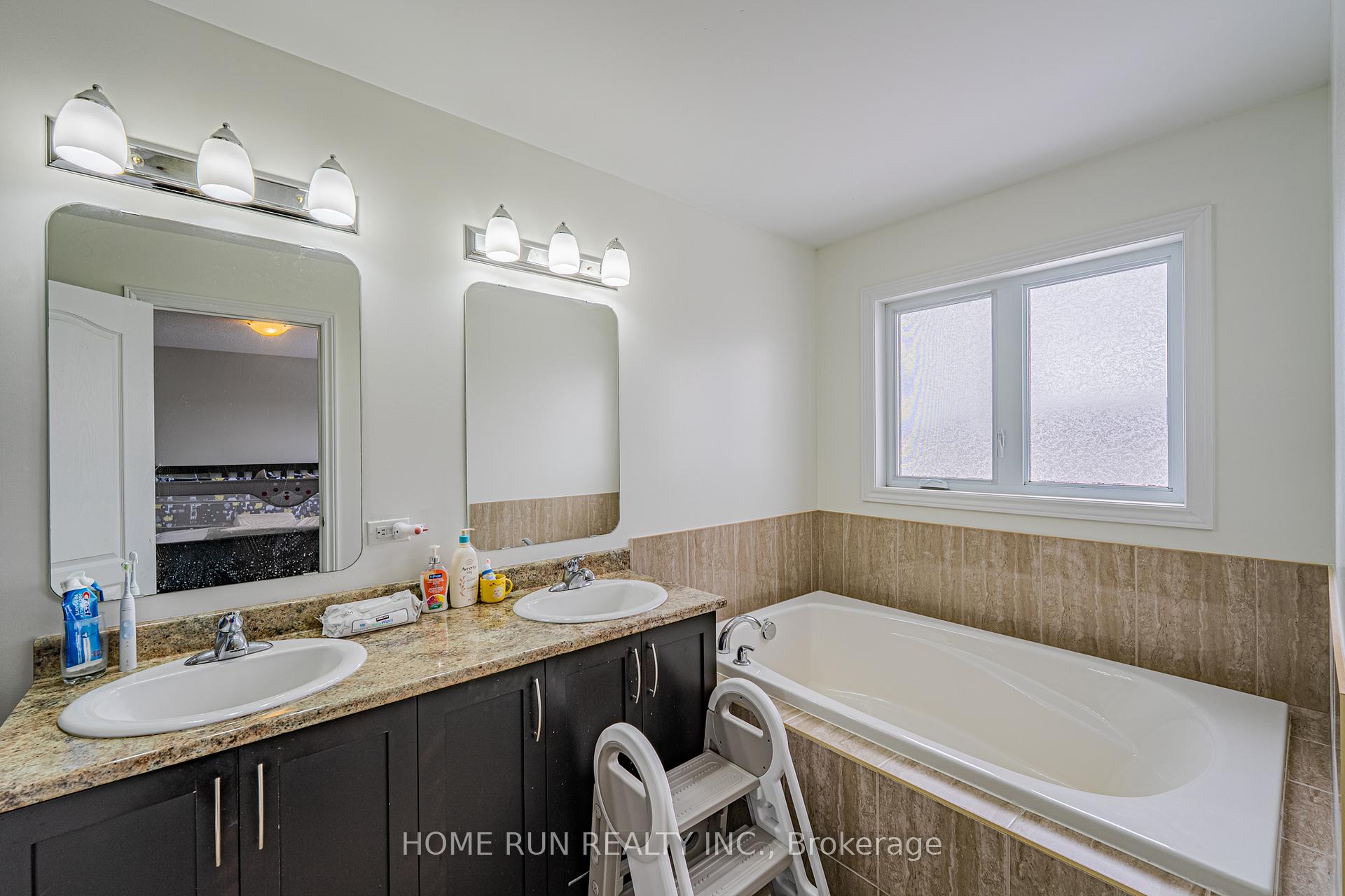 Photo 22 of 1422 Carronbridge Circle, Ottawa, Kanata - Emerald Meadows/Trailwest — HOMEH