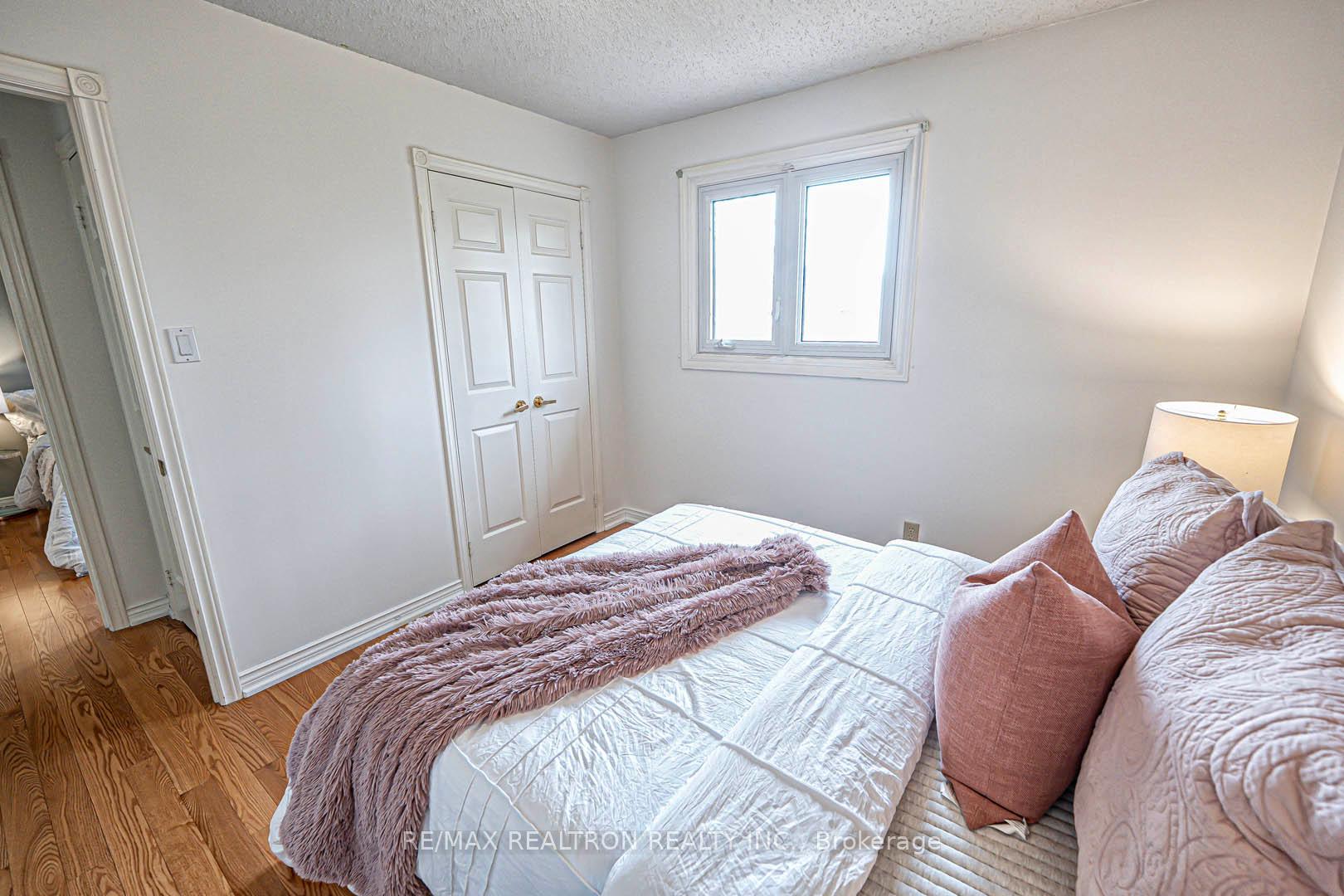 Photo 30 of 53 Leighland Drive, Markham, Unionville — HOMEH