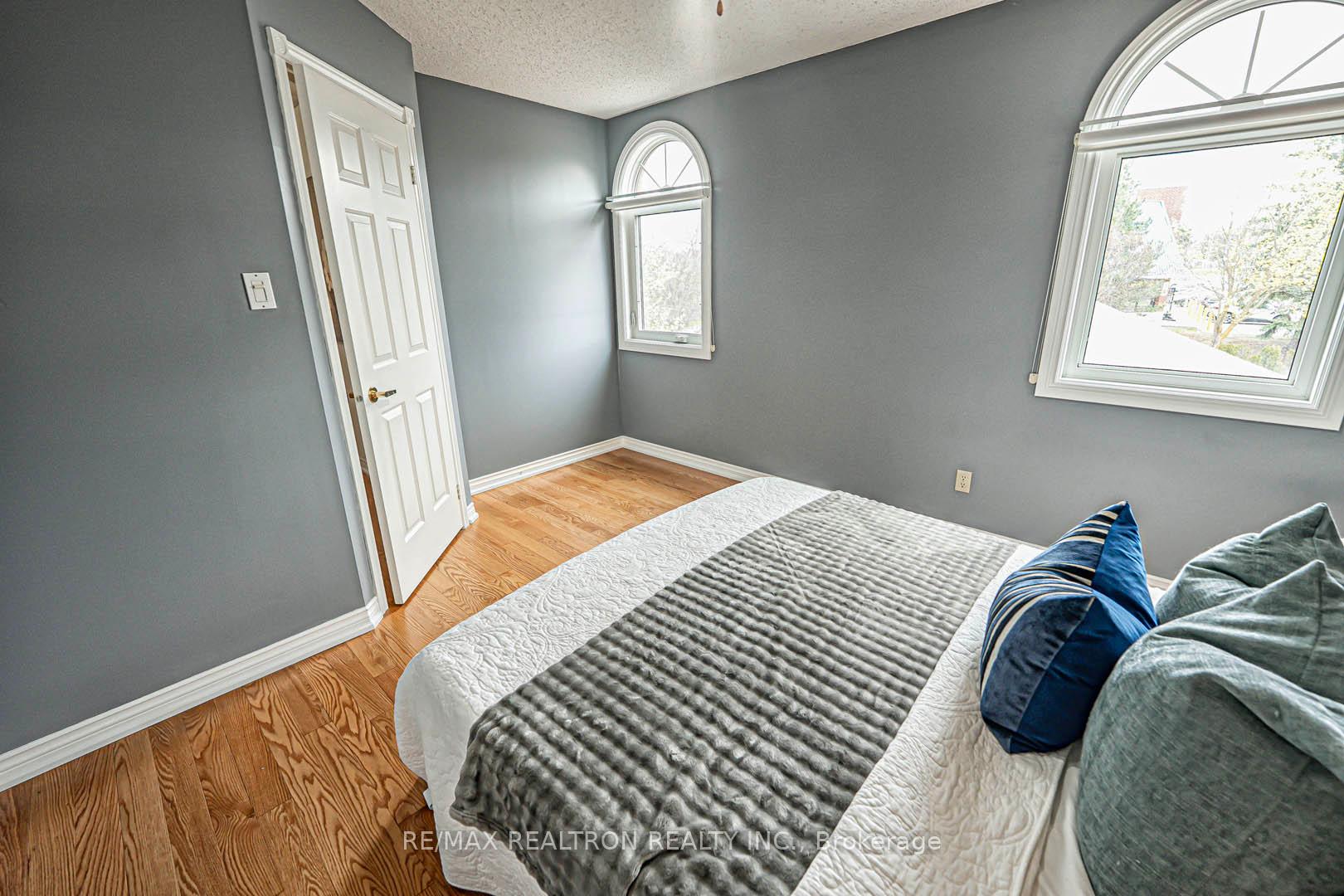 Photo 33 of 53 Leighland Drive, Markham, Unionville — HOMEH