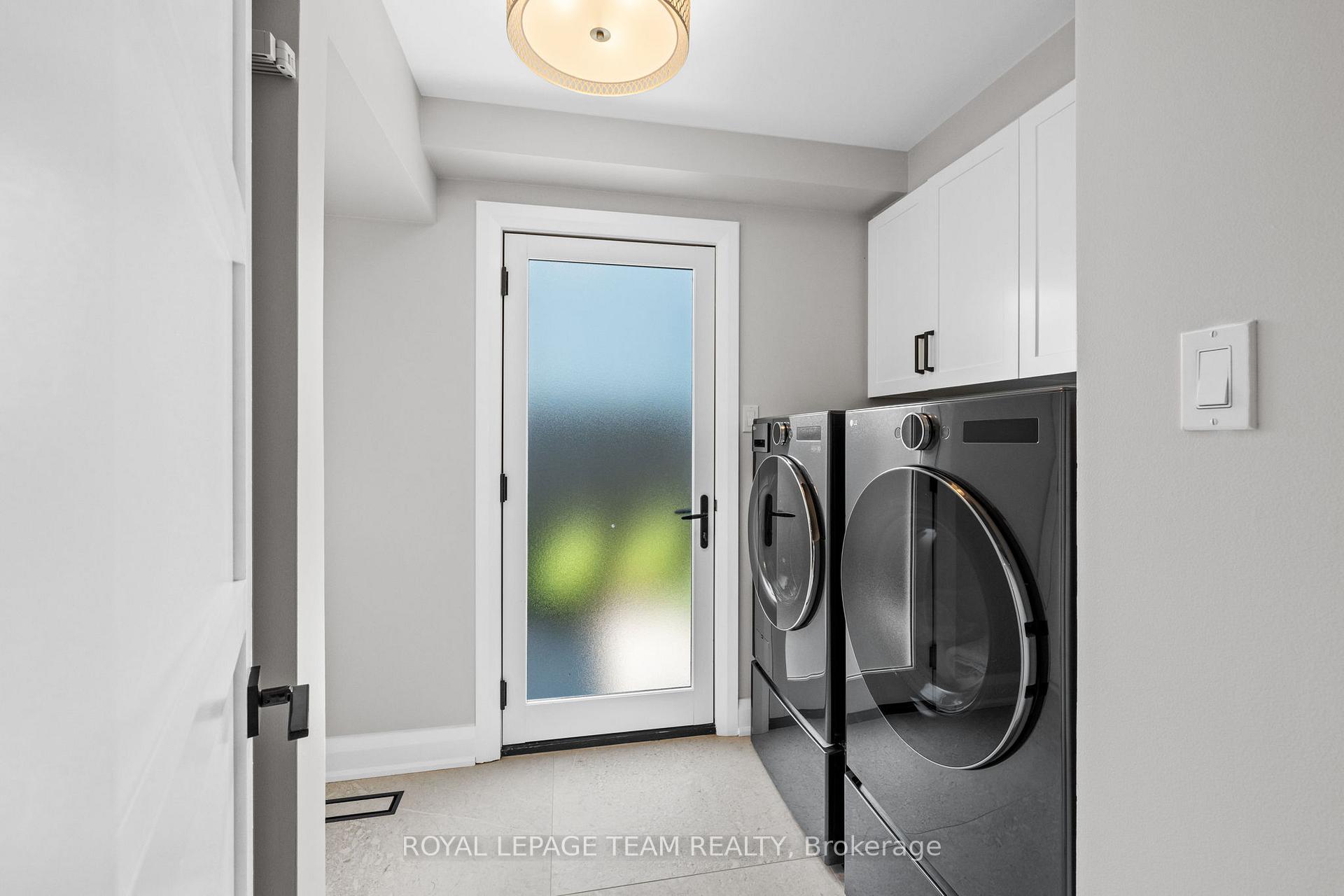 Photo 20 of 39 Wheatland Avenue, Ottawa, Kanata - Emerald Meadows/Trailwest — HOMEH