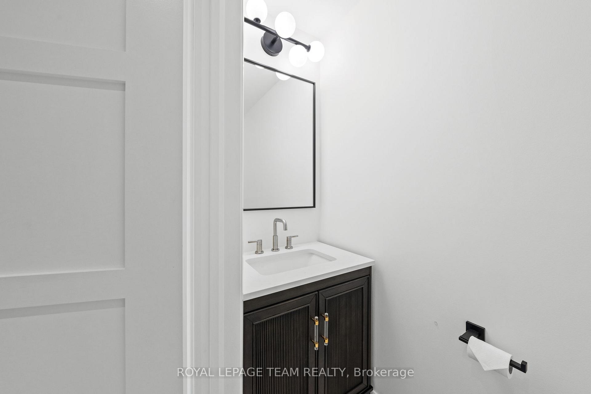 Photo 21 of 39 Wheatland Avenue, Ottawa, Kanata - Emerald Meadows/Trailwest — HOMEH
