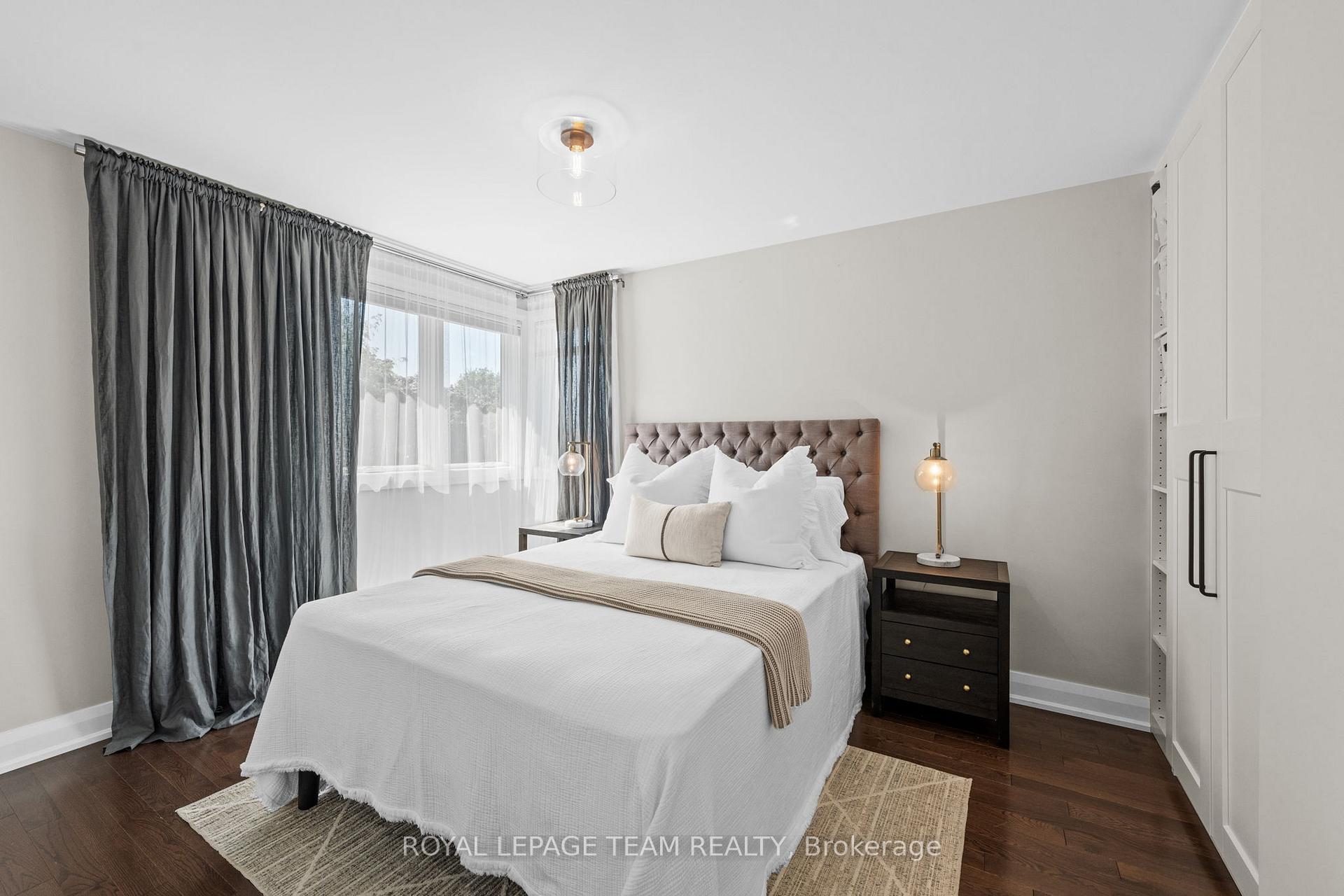 Photo 28 of 39 Wheatland Avenue, Ottawa, Kanata - Emerald Meadows/Trailwest — HOMEH