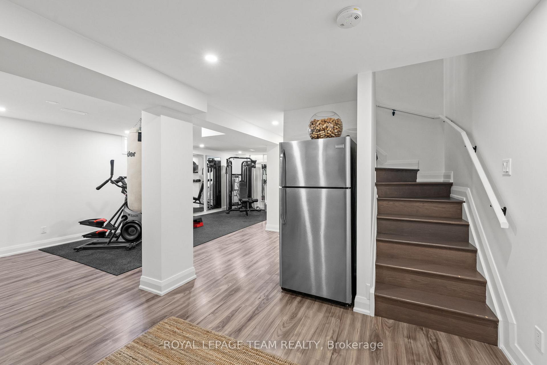 Photo 30 of 39 Wheatland Avenue, Ottawa, Kanata - Emerald Meadows/Trailwest — HOMEH