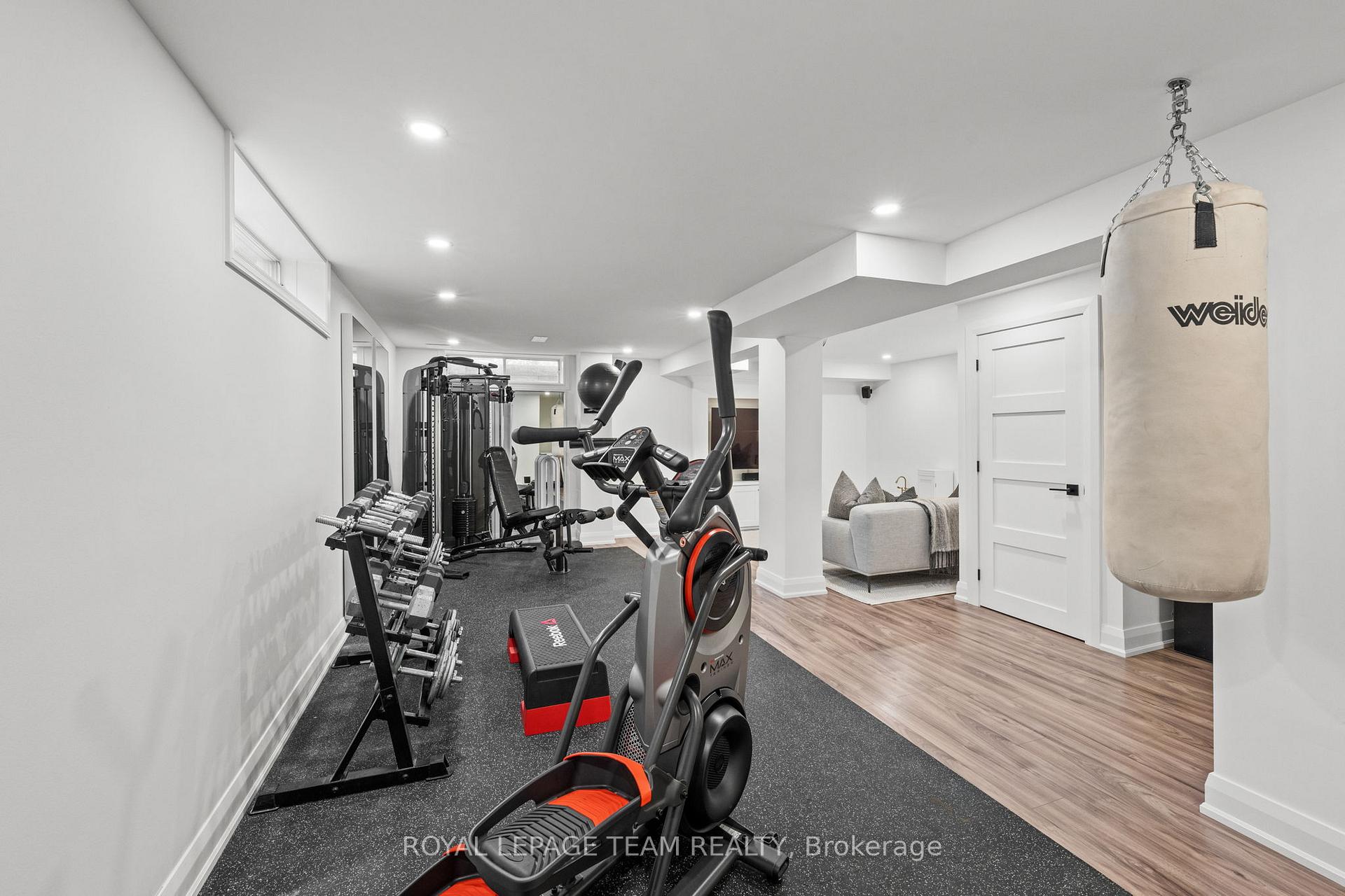 Photo 31 of 39 Wheatland Avenue, Ottawa, Kanata - Emerald Meadows/Trailwest — HOMEH