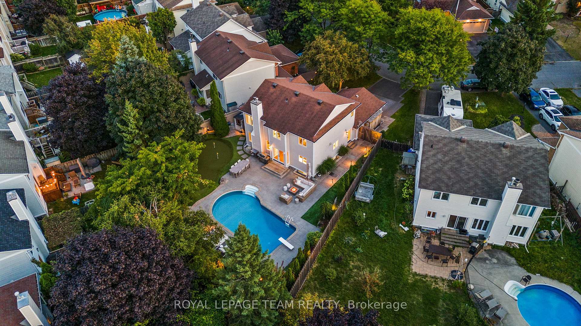 Photo 49 of 39 Wheatland Avenue, Ottawa, Kanata - Emerald Meadows/Trailwest — HOMEH