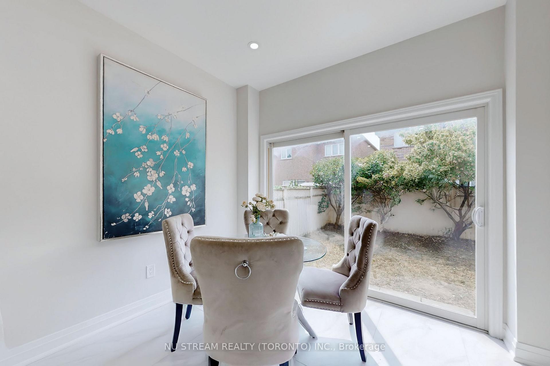 Photo 11 of 20 Pamgrey Road, Markham, Greensborough — HOMEH