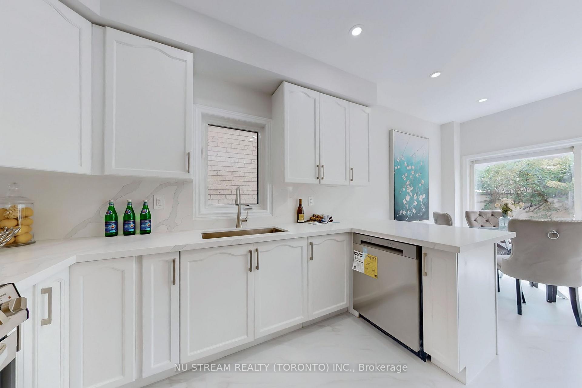 Photo 13 of 20 Pamgrey Road, Markham, Greensborough — HOMEH