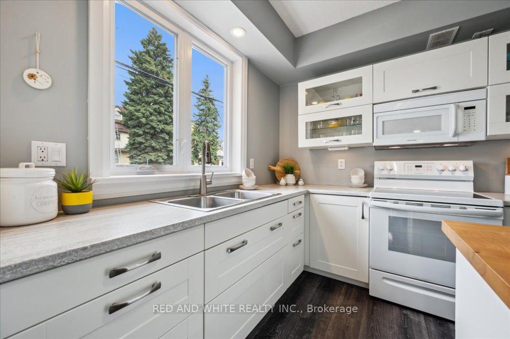 Photo 11 of 43 Cedar Street N, Kitchener — HOMEH
