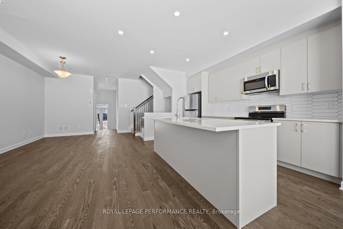 Photo 9 of 130 Invention Boulevard, Ottawa, Kanata - Morgan's Grant/South March — HOMEH