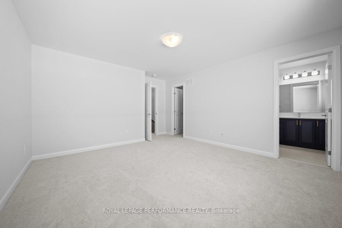 Photo 12 of 130 Invention Boulevard, Ottawa, Kanata - Morgan's Grant/South March — HOMEH