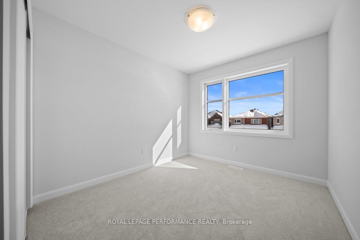 Photo 15 of 130 Invention Boulevard, Ottawa, Kanata - Morgan's Grant/South March — HOMEH