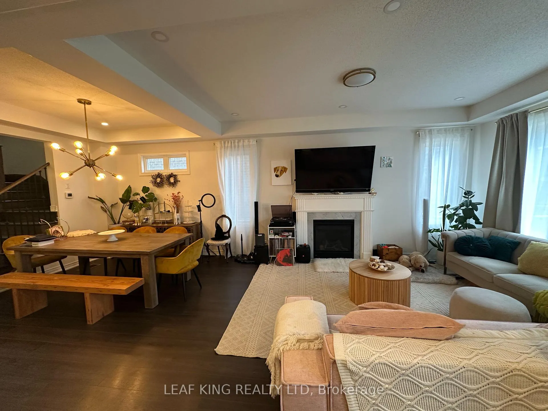 Photo 5 of 44 Ebenezer Drive, Hamilton, Waterdown — HOMEH