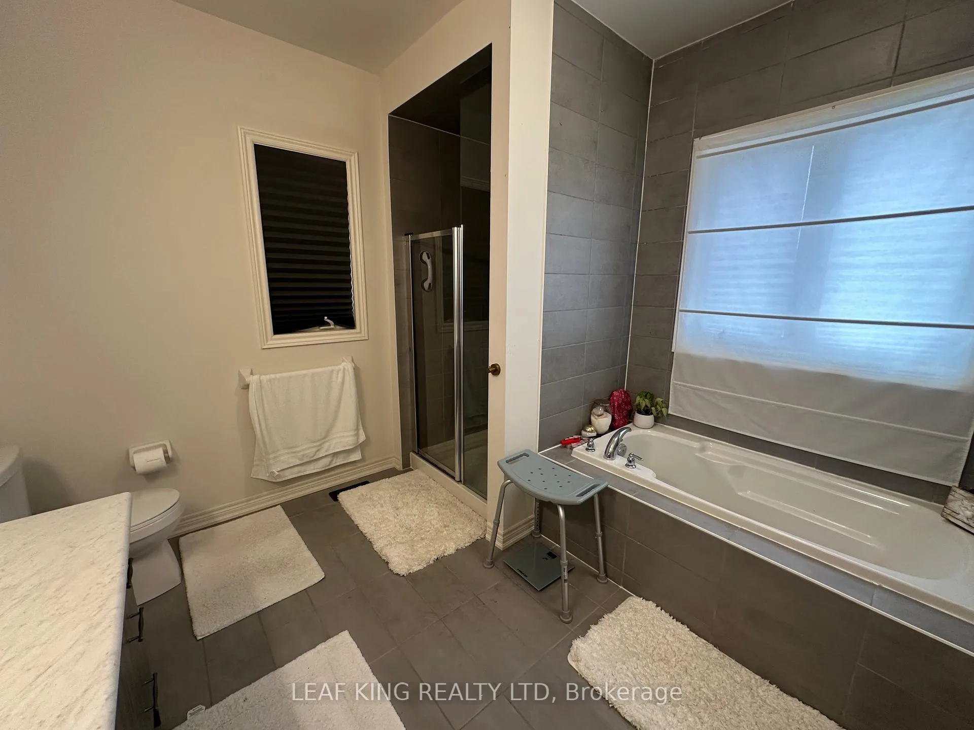Photo 12 of 44 Ebenezer Drive, Hamilton, Waterdown — HOMEH
