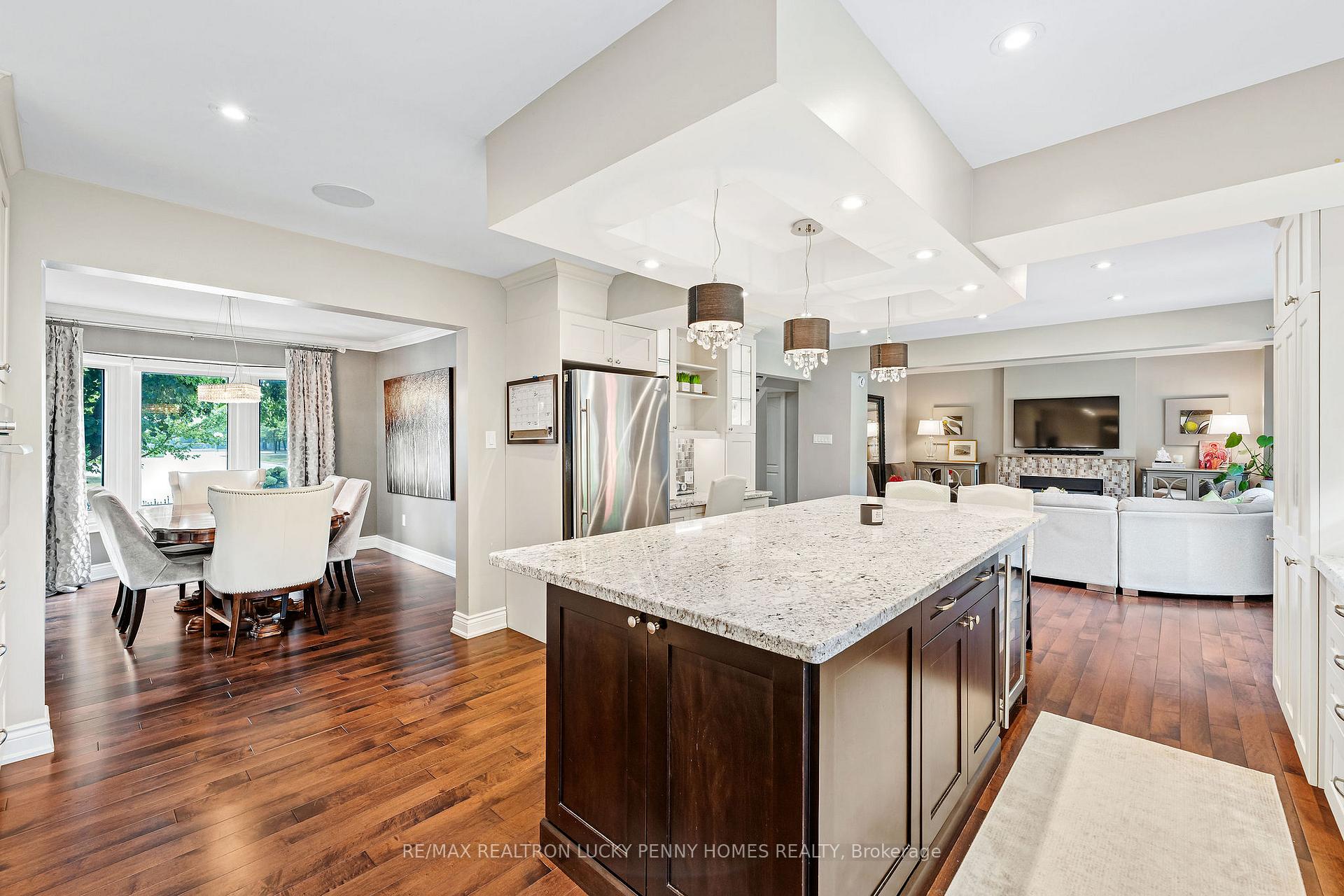 Photo 8 of 6 Larkin Avenue, Markham, Markham Village — HOMEH