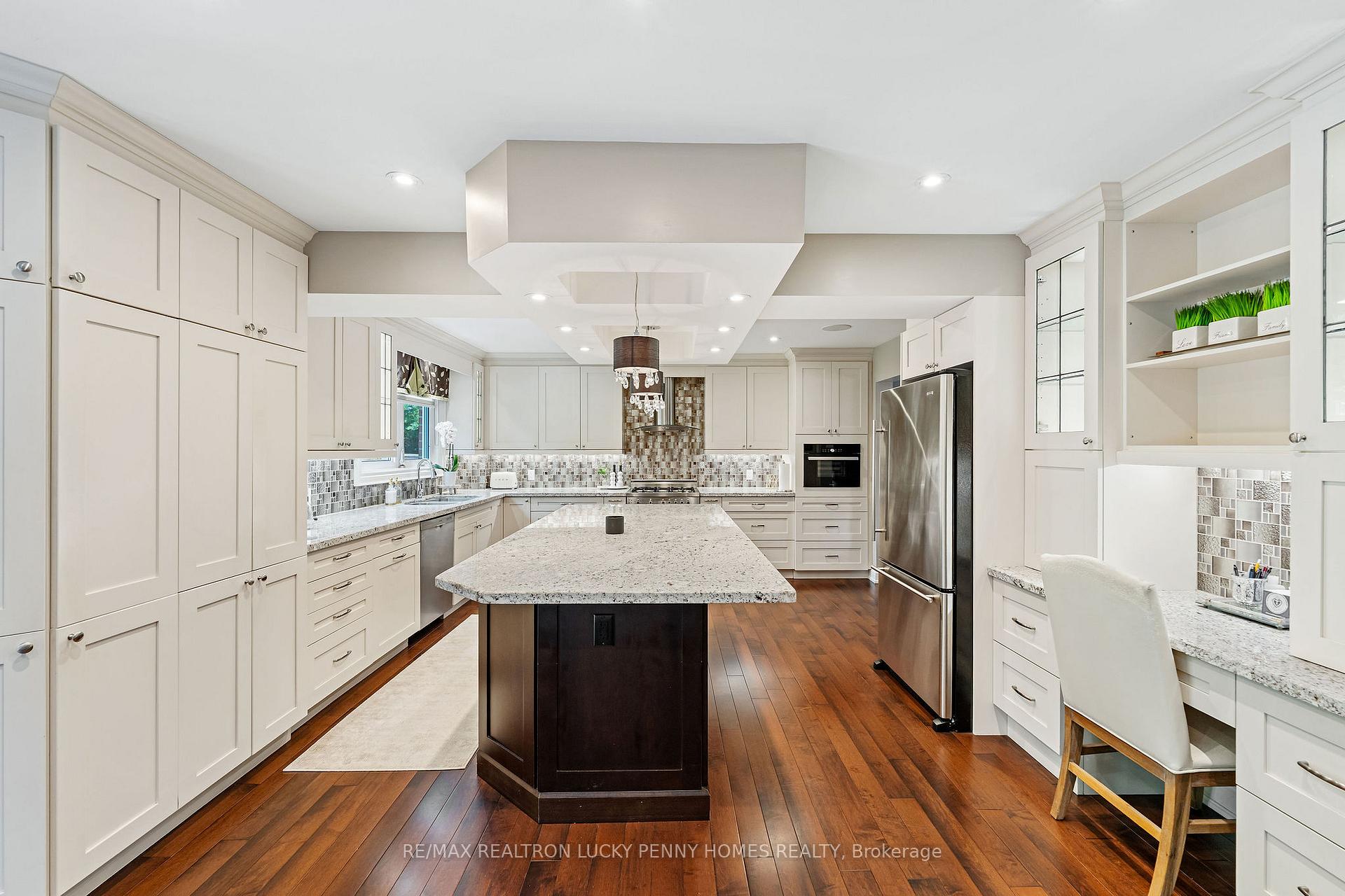 Photo 13 of 6 Larkin Avenue, Markham, Markham Village — HOMEH