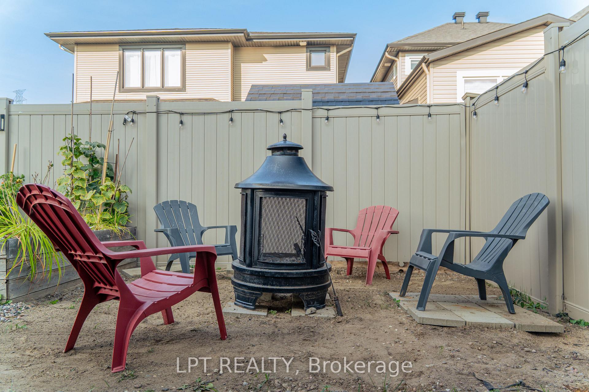 Photo 9 of 410 Andalusian Crescent, Ottawa, Kanata - Emerald Meadows/Trailwest — HOMEH