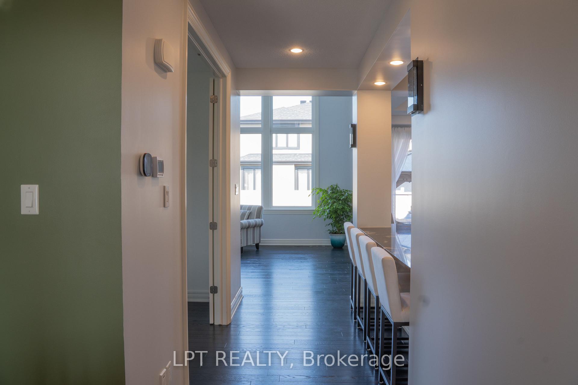 Photo 11 of 410 Andalusian Crescent, Ottawa, Kanata - Emerald Meadows/Trailwest — HOMEH