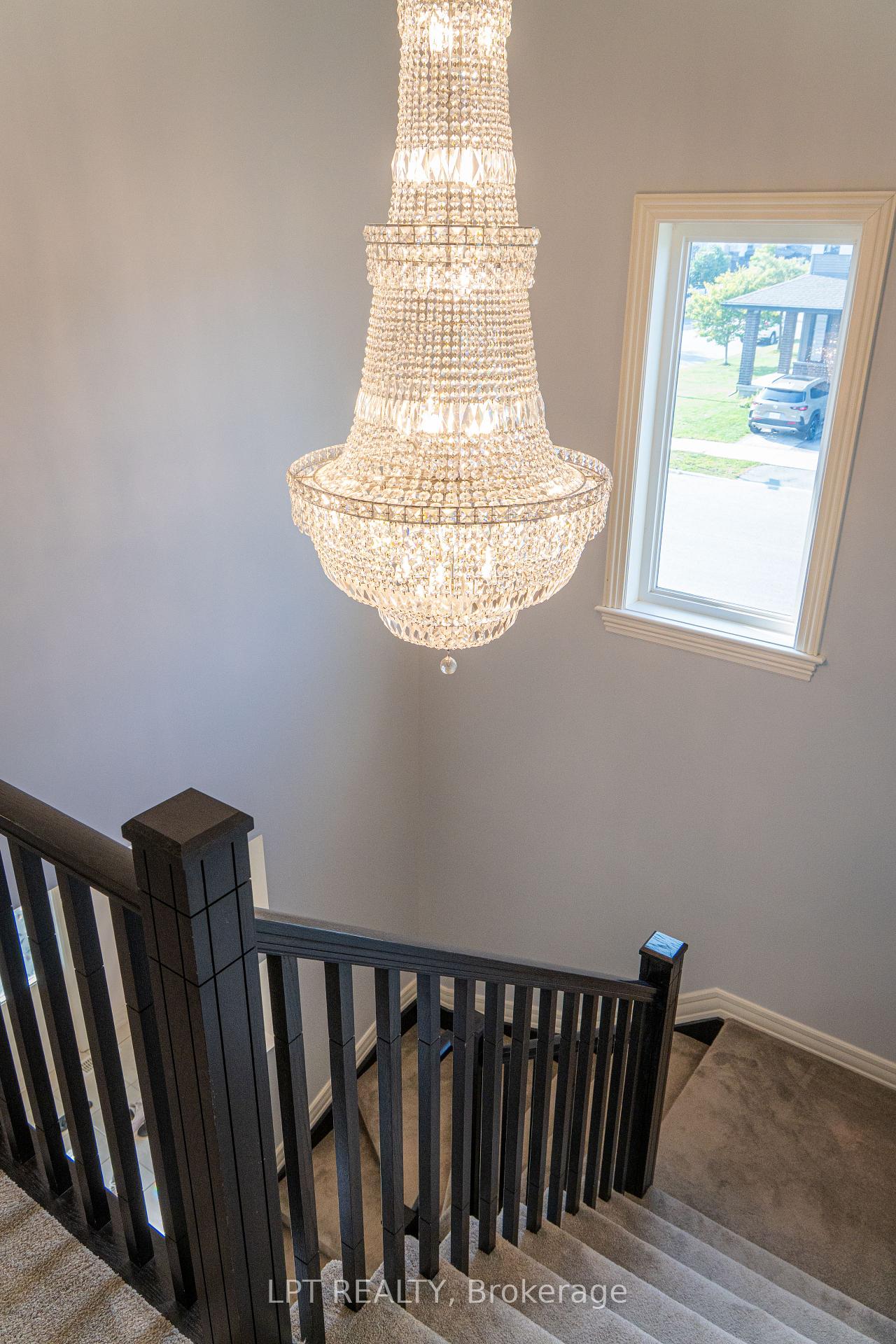 Photo 24 of 410 Andalusian Crescent, Ottawa, Kanata - Emerald Meadows/Trailwest — HOMEH