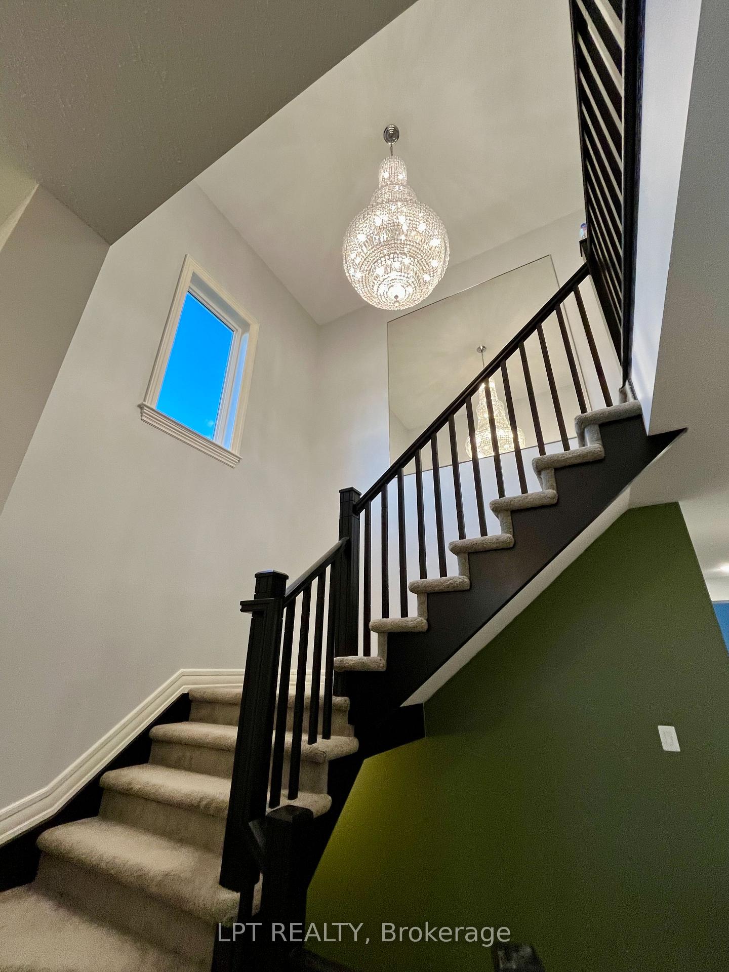 Photo 25 of 410 Andalusian Crescent, Ottawa, Kanata - Emerald Meadows/Trailwest — HOMEH