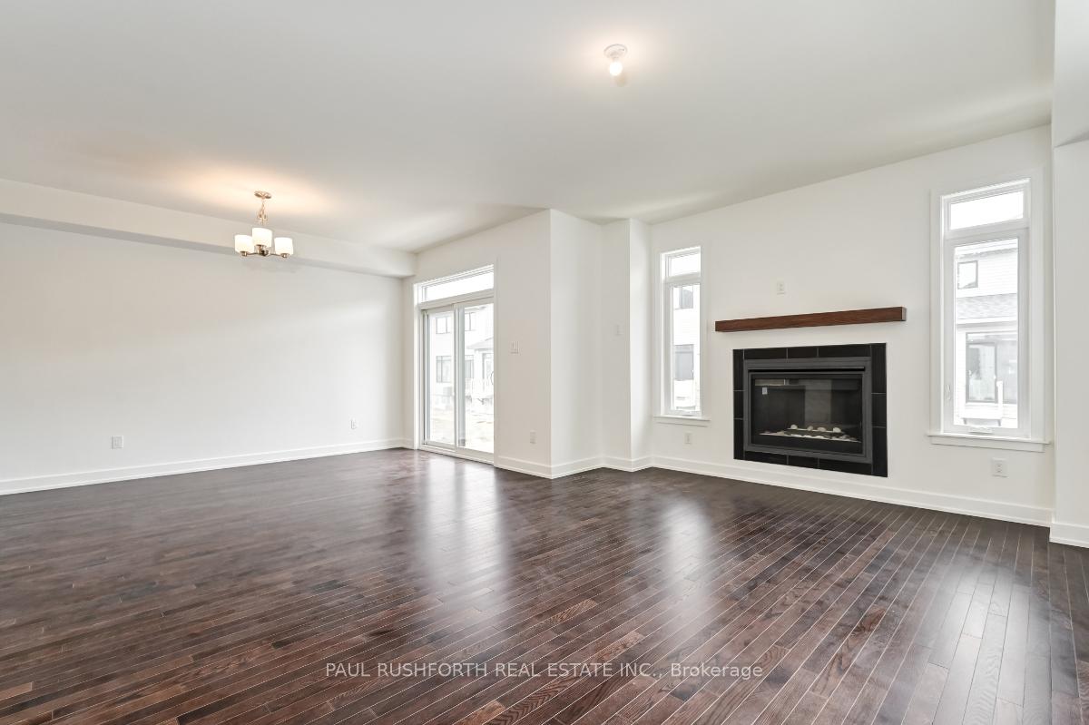Photo 4 of 23 Mendoza Way, Ottawa, Kanata - Emerald Meadows/Trailwest — HOMEH
