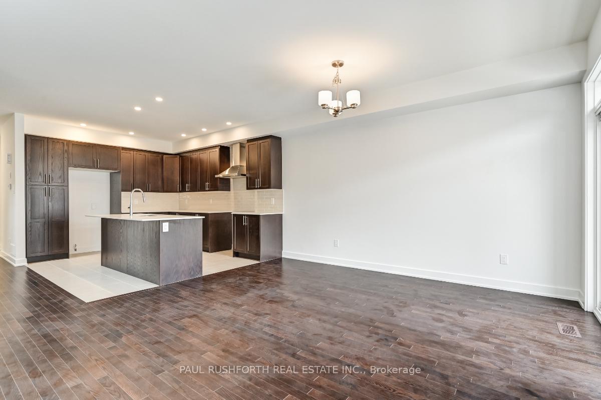 Photo 6 of 23 Mendoza Way, Ottawa, Kanata - Emerald Meadows/Trailwest — HOMEH
