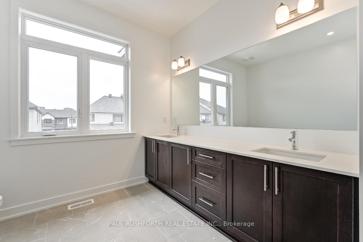 Photo 13 of 23 Mendoza Way, Ottawa, Kanata - Emerald Meadows/Trailwest — HOMEH