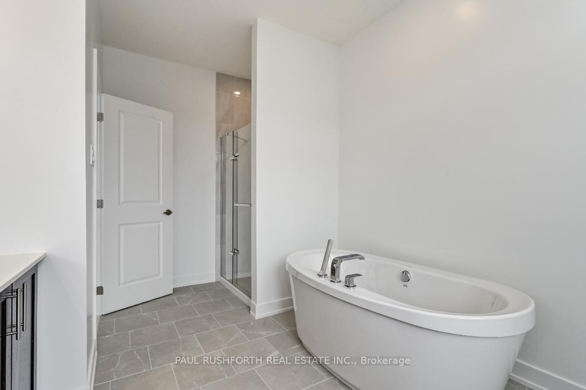 Photo 14 of 23 Mendoza Way, Ottawa, Kanata - Emerald Meadows/Trailwest — HOMEH