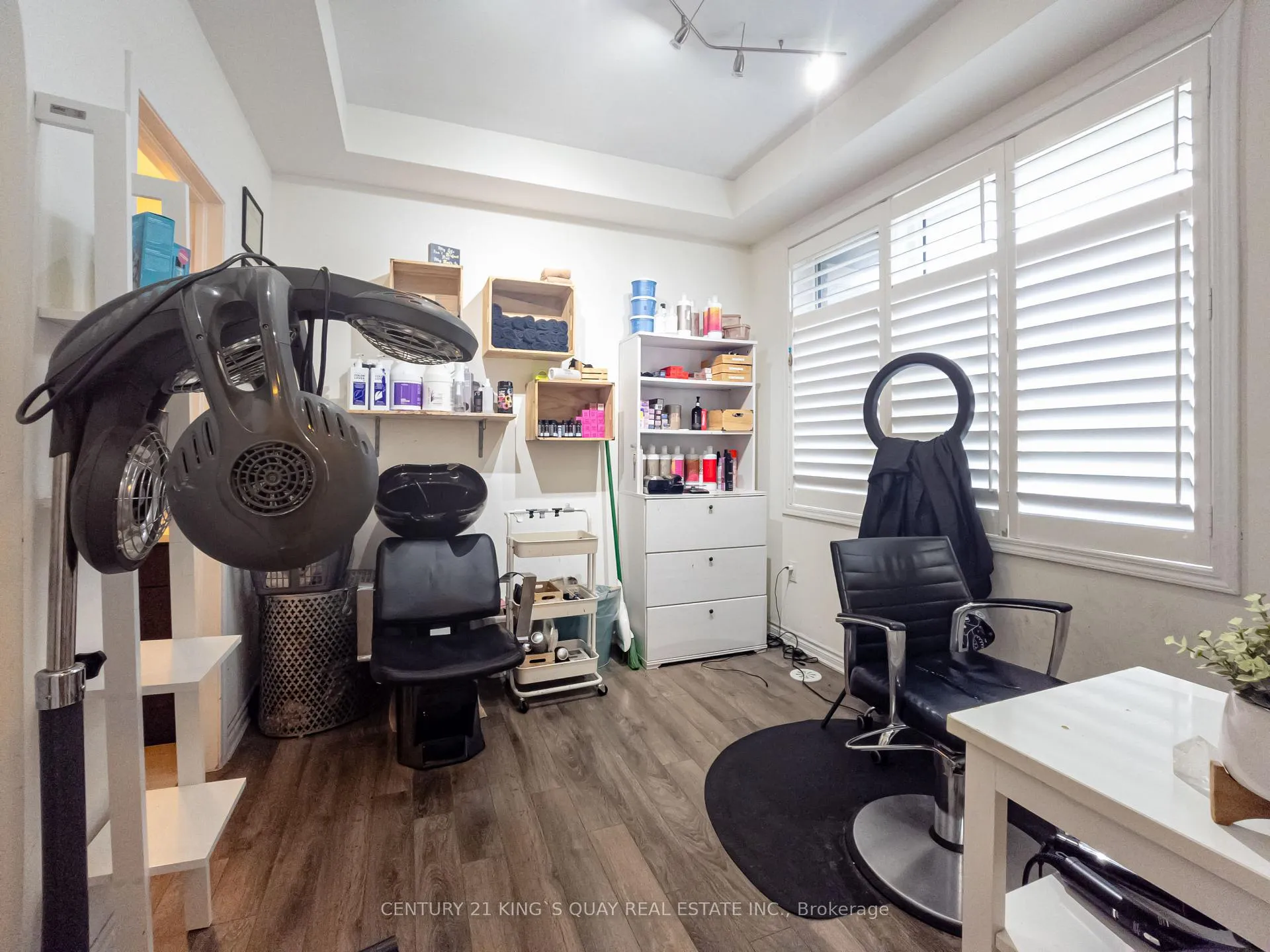 Photo 3 of 253 Rustle Woods Avenue, Markham, Cornell — HOMEH
