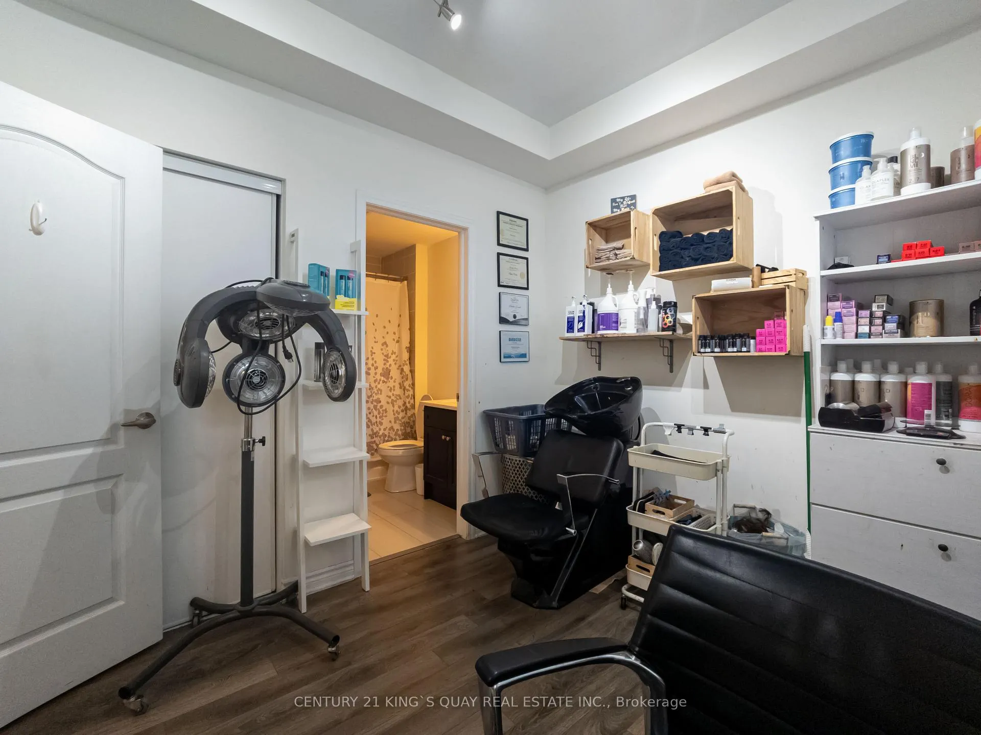 Photo 4 of 253 Rustle Woods Avenue, Markham, Cornell — HOMEH