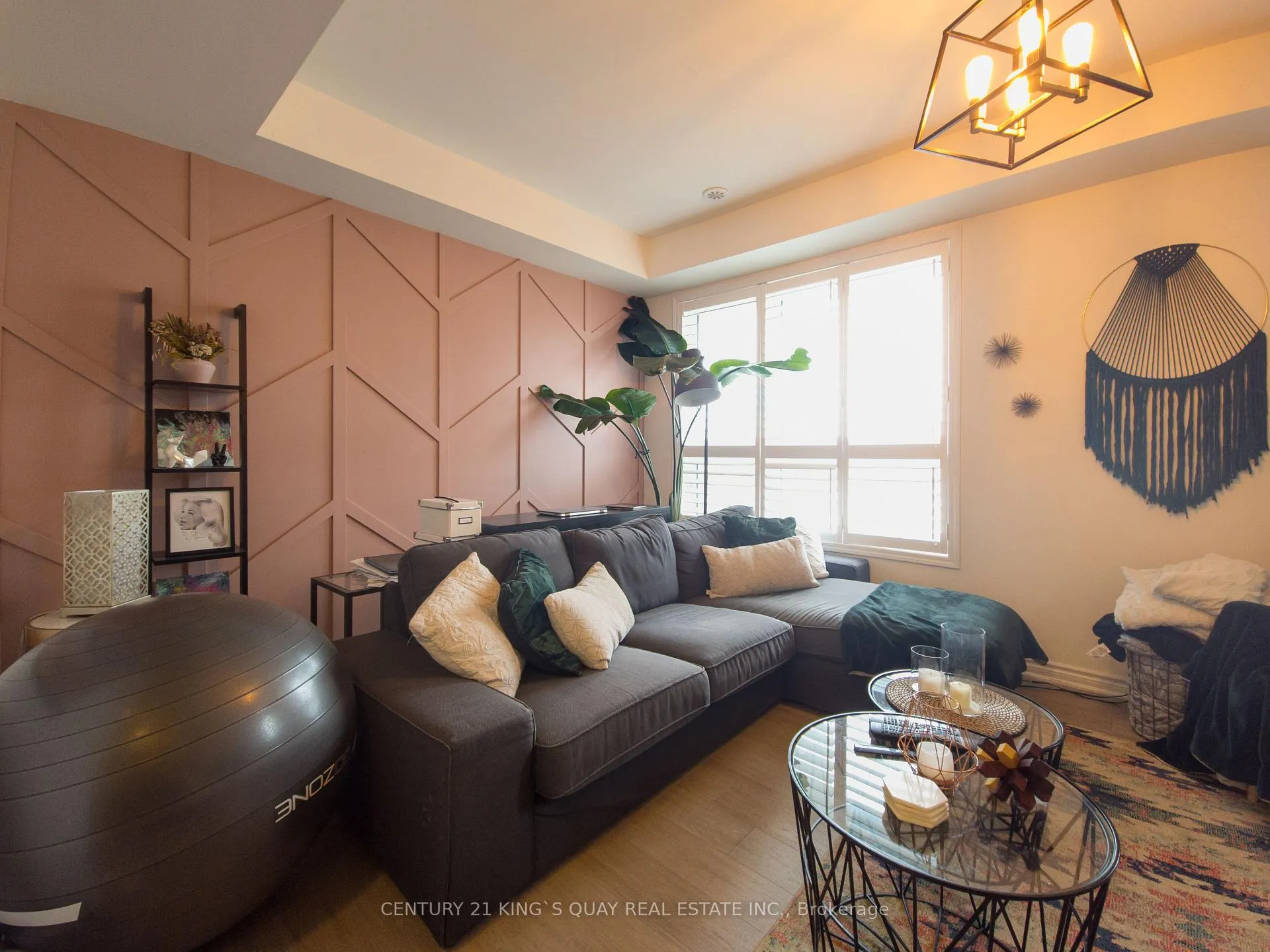 Photo 7 of 253 Rustle Woods Avenue, Markham, Cornell — HOMEH