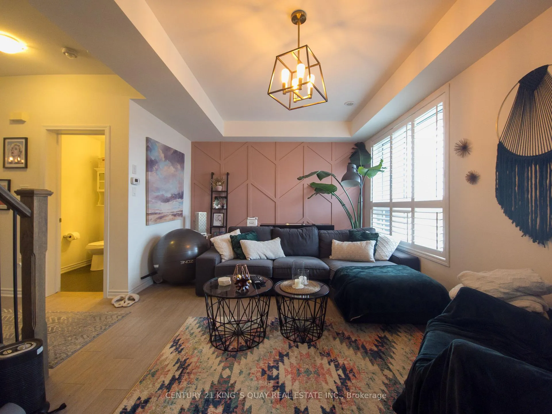 Photo 8 of 253 Rustle Woods Avenue, Markham, Cornell — HOMEH