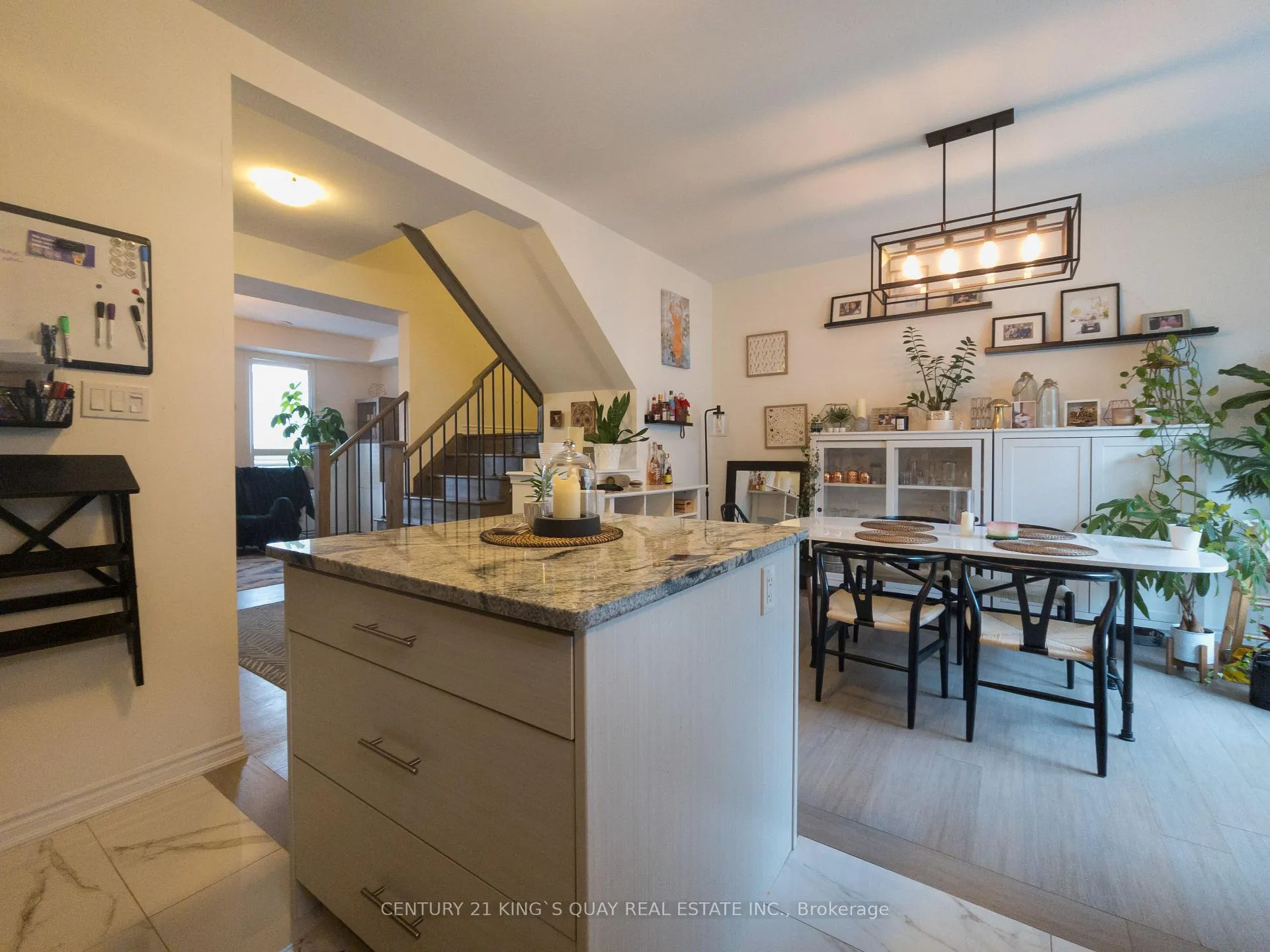 Photo 12 of 253 Rustle Woods Avenue, Markham, Cornell — HOMEH